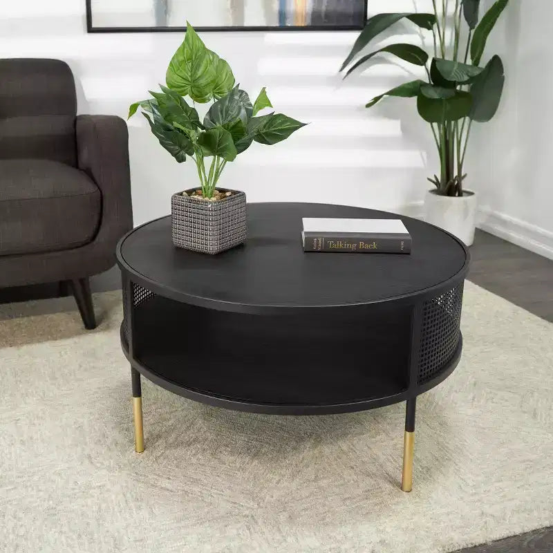 Olivia & May Table basse à 1 étagère avec cadre en treillis métallique ajouré et pieds dorés Noir : Style tambour moderne, aucun assemblage requis