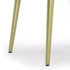 Table d'appoint Bissell Naturel - WyndenHall : Bois de manguier, incrustation de laiton, design moderne du milieu du siècle