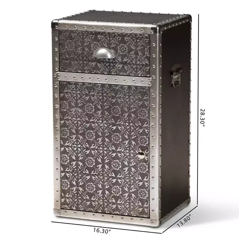 Meuble d'appoint Cosette en métal et accents floraux, argenté - Baxton Studio : Coffre de rangement universel, 28" de haut