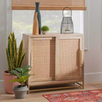 Meuble de rangement Gordon avec porte coulissante en rotin naturel, 1 étagère et base en métal doré - Powell