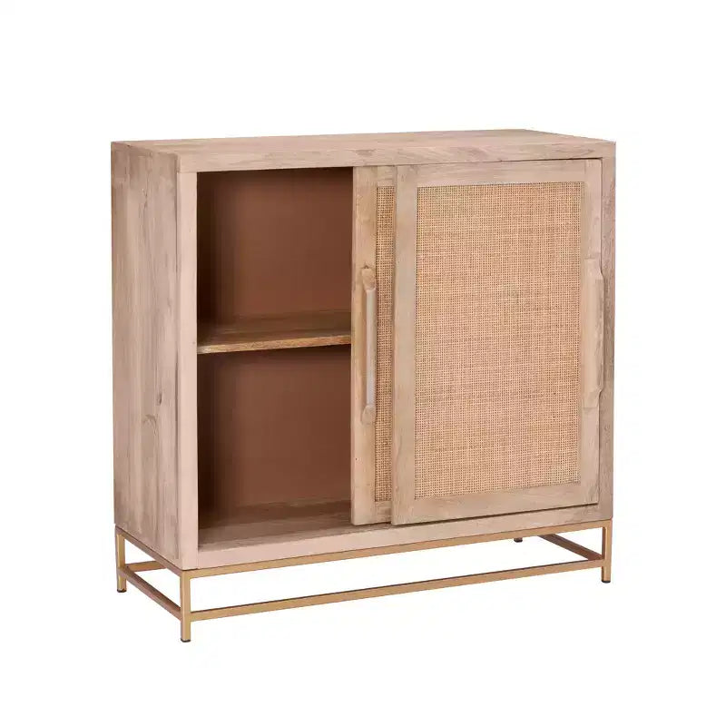 Meuble de rangement Gordon avec porte coulissante en rotin naturel, 1 étagère et base en métal doré - Powell