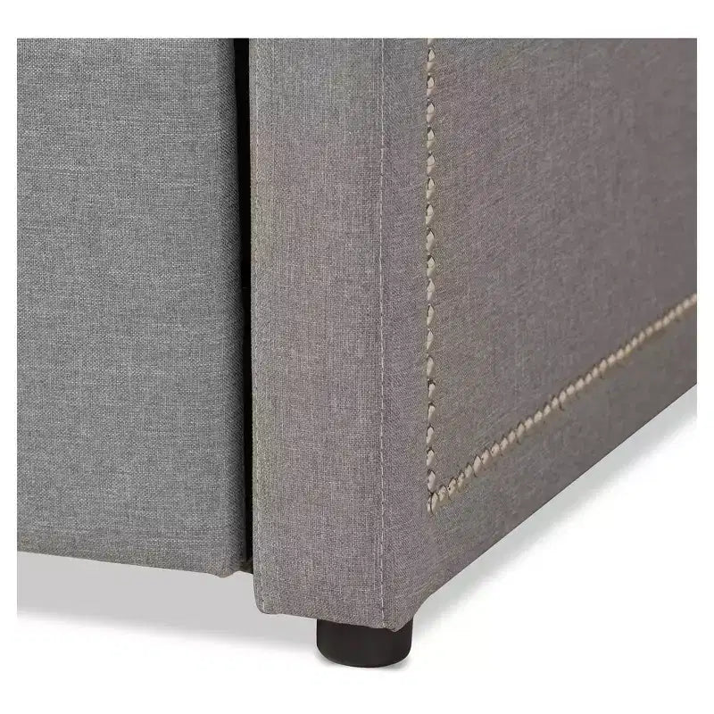 Baxton Studio Raymond lit de repos/canapé moderne et contemporain en tissu, avec garniture cloutée, avec lit gigogne escamotable, gris : cadre en bois d'hévéa