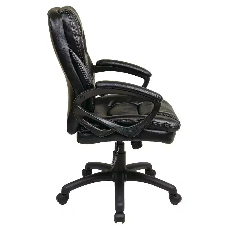 Fauteuil de bureau en similicuir avec accoudoirs rembourrés - OSP Home Furnishings
