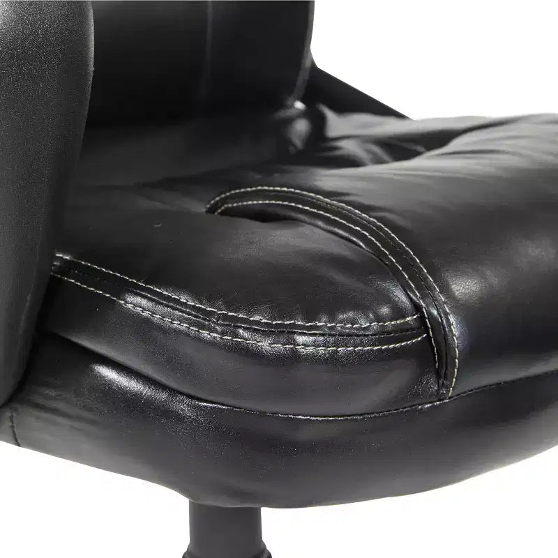 Fauteuil de bureau en similicuir avec accoudoirs rembourrés - OSP Home Furnishings