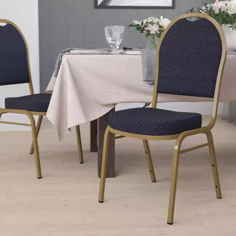 Chaise de banquet empilable à dossier en dôme de la série HERCULES de Flash Furniture
