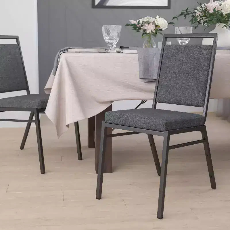 Chaise de banquet empilable Flash Furniture HERCULES avec dossier carré et cadre Silvervein