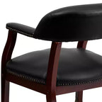 Fauteuil de conférence Emma et Oliver avec clous décoratifs et roulettes
