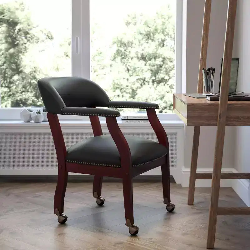 Fauteuil de conférence Emma et Oliver avec clous décoratifs et roulettes