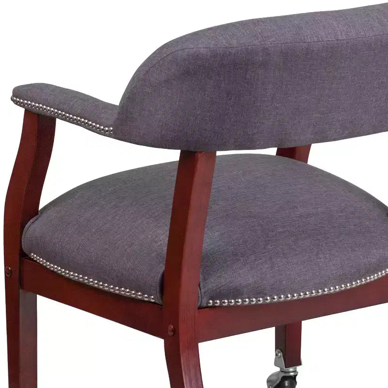 Fauteuil de conférence Emma et Oliver avec clous décoratifs et roulettes