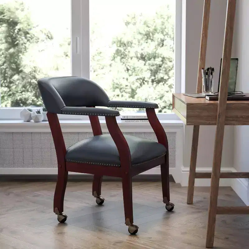 Fauteuil de conférence Emma et Oliver avec clous décoratifs et roulettes