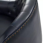 Fauteuil crapaud d'appoint Justo 28,5 po de large en cuir véritable capitonné avec pieds en bois massif pour salon | ART OF LIVING DESIGNS