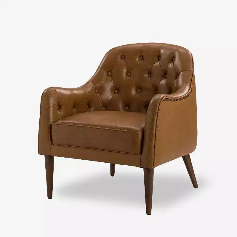 Fauteuil crapaud d'appoint Justo 28,5 po de large en cuir véritable capitonné avec pieds en bois massif pour salon | ART OF LIVING DESIGNS