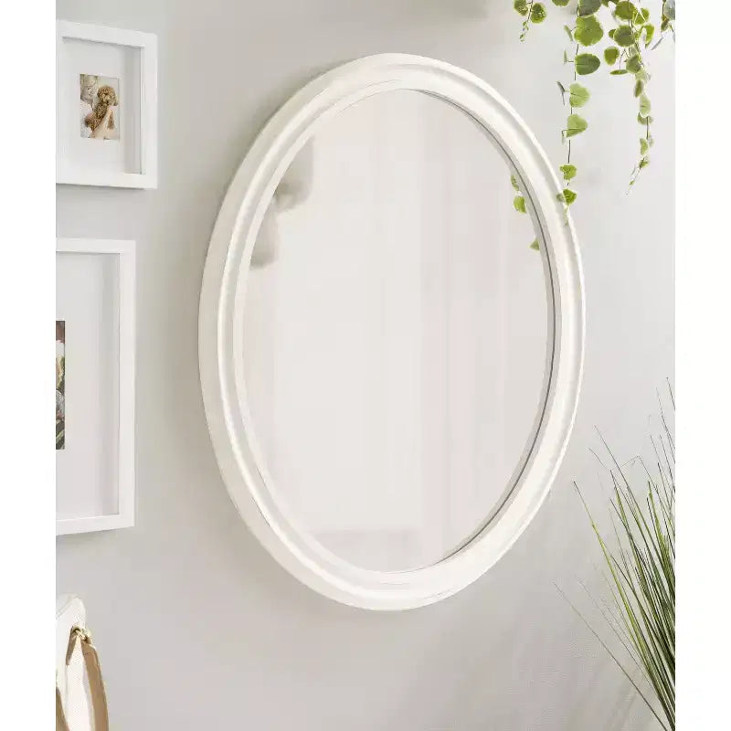 Miroir mural ovale encadré Kate and Laurel Mansell, 24x30, blanc