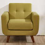 Fauteuil de salon capitonné médiéval